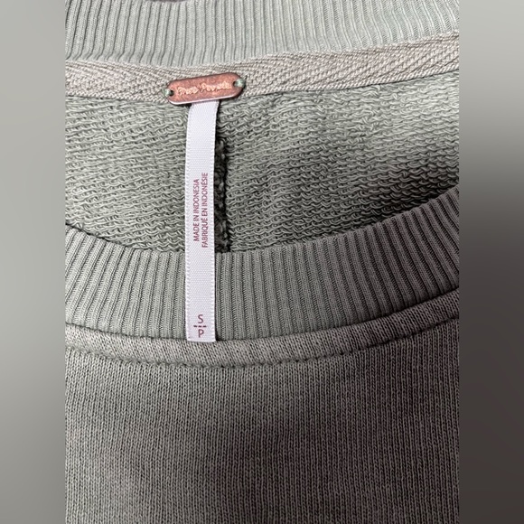 FREE PEOPLE Green OVERSIZED Retro Sweater WOMEN Small - Picture 7 of 8